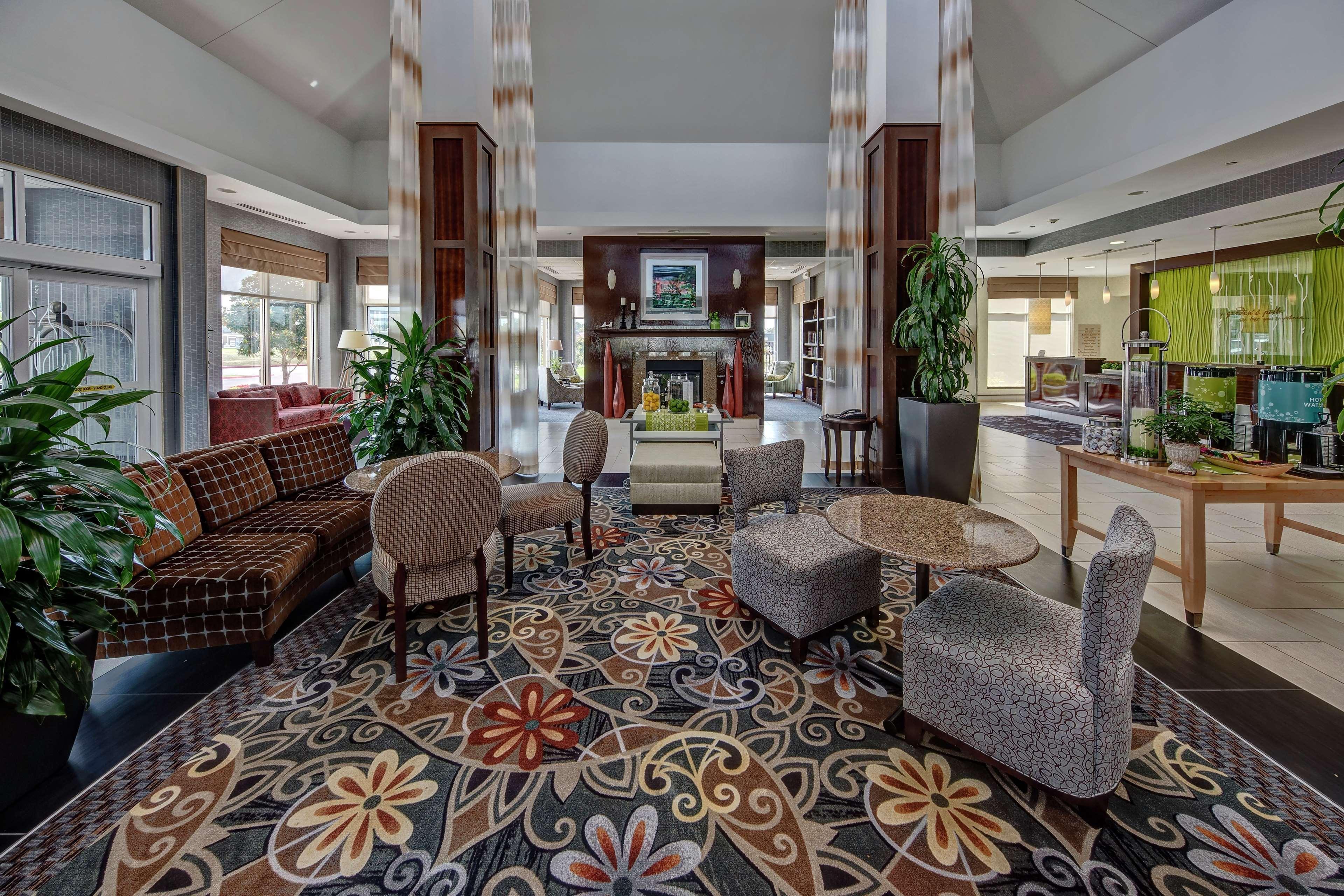 Hilton Garden Inn Midtown Tulsa Esterno foto