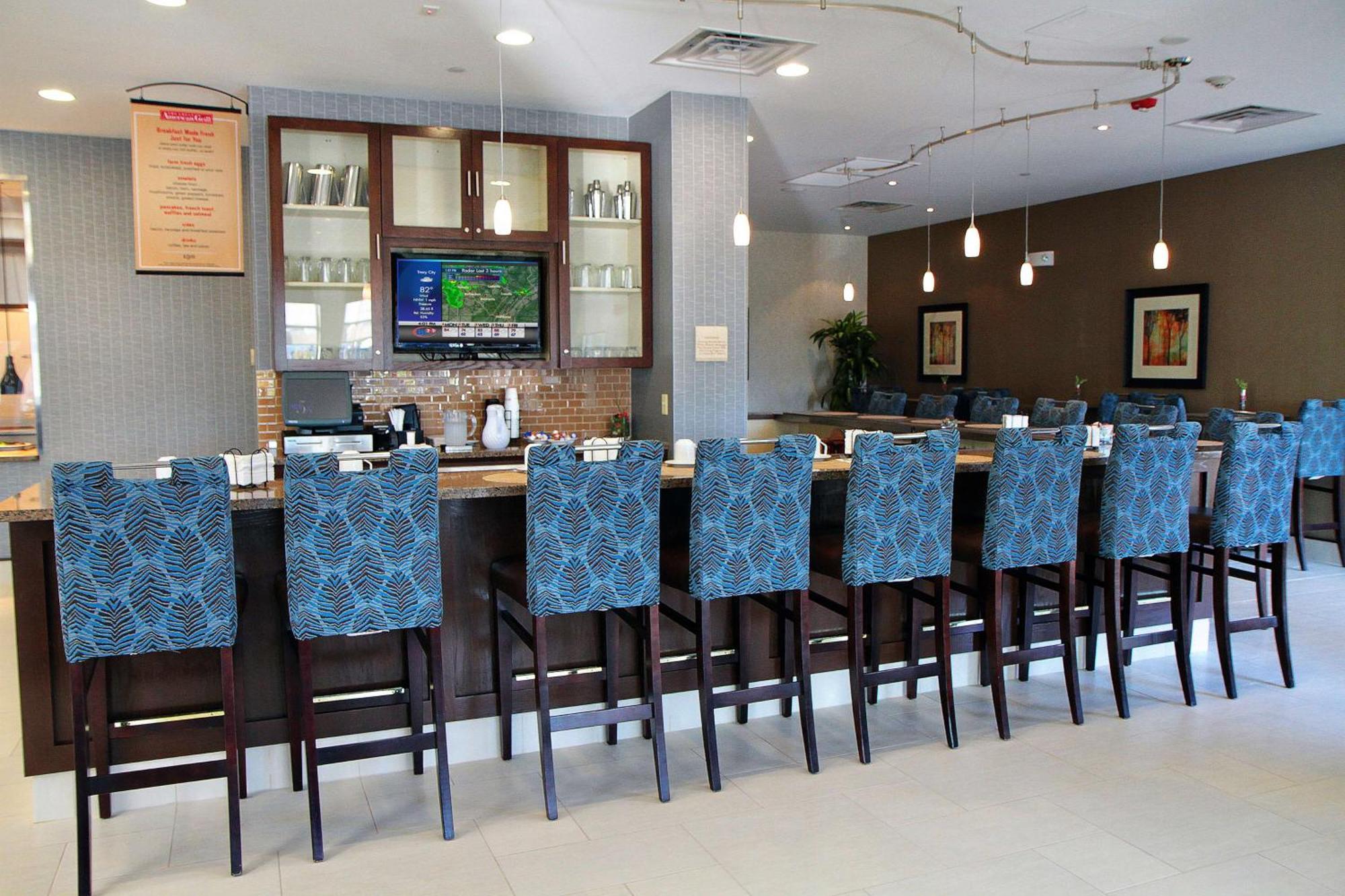 Hilton Garden Inn Midtown Tulsa Esterno foto