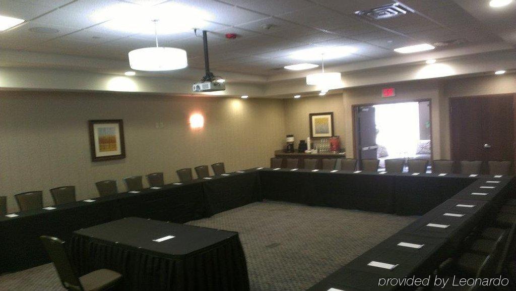 Hilton Garden Inn Midtown Tulsa Affari foto