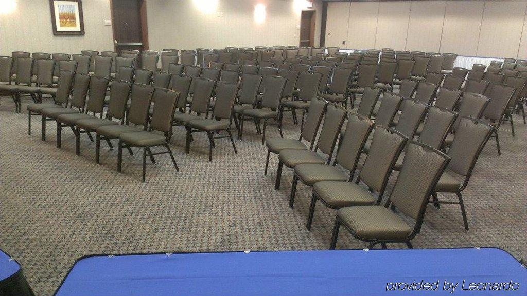 Hilton Garden Inn Midtown Tulsa Affari foto